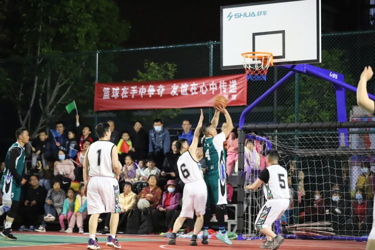 非凡