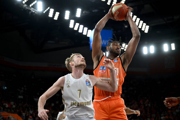 众的代入感 众的代入感