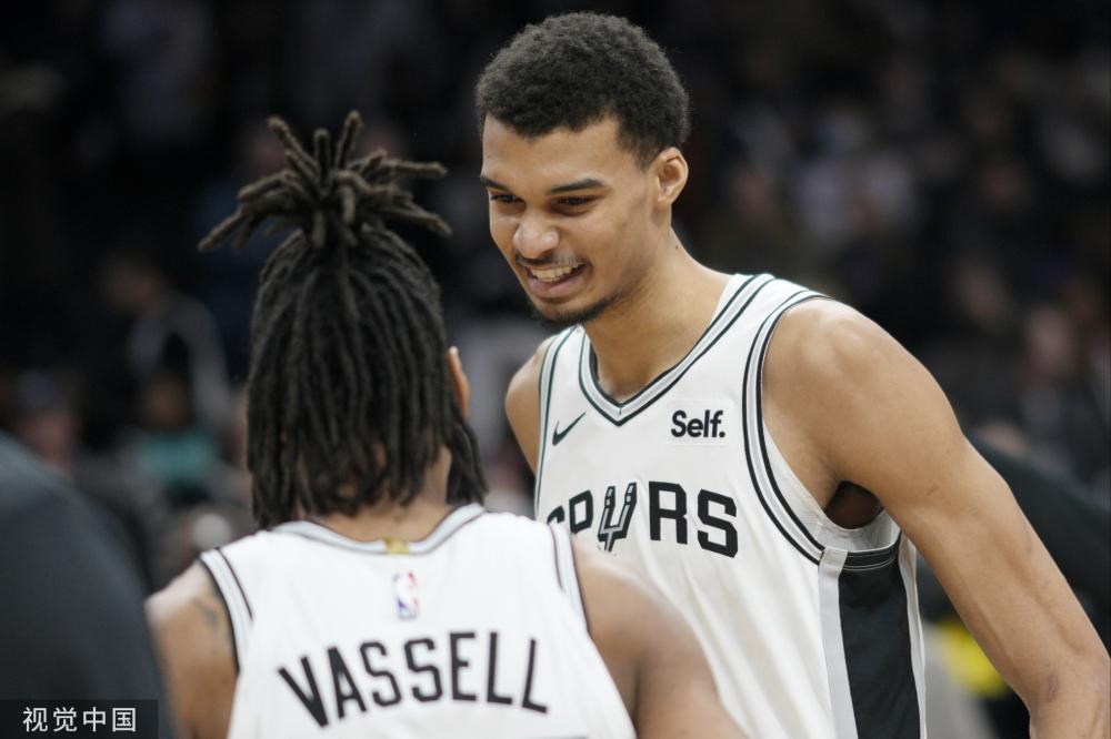 首战往往决 首战往往决