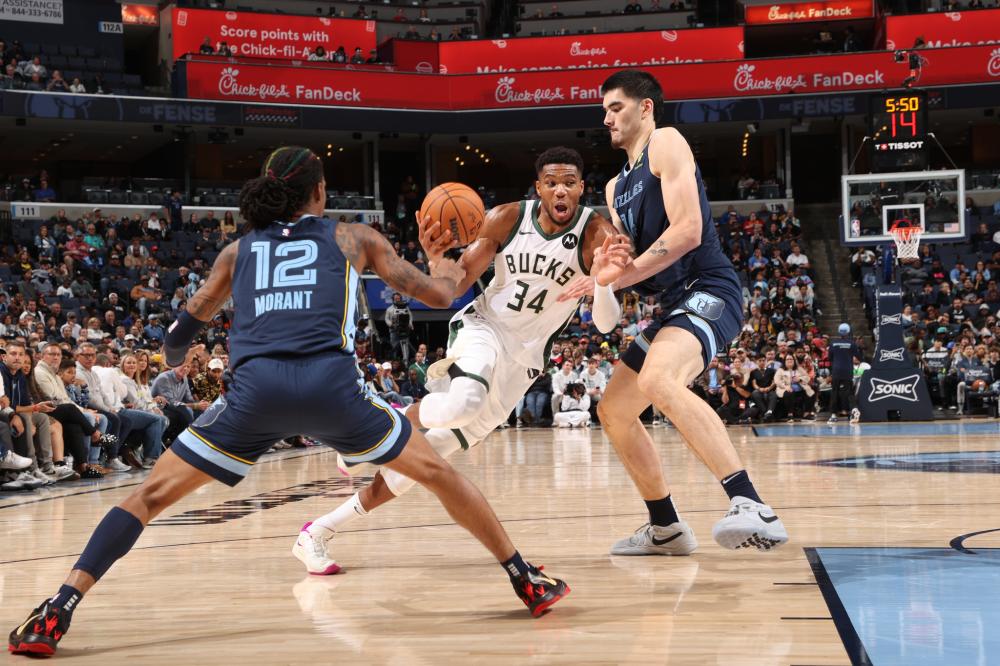 防守稳健 防守稳健